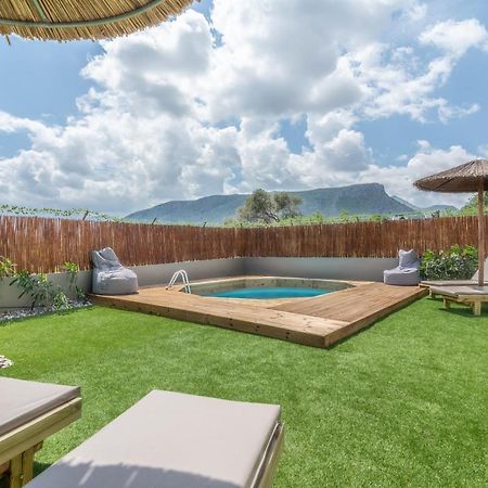 Cozy House With Pool Near Beach Gazi Ngoại thất bức ảnh
