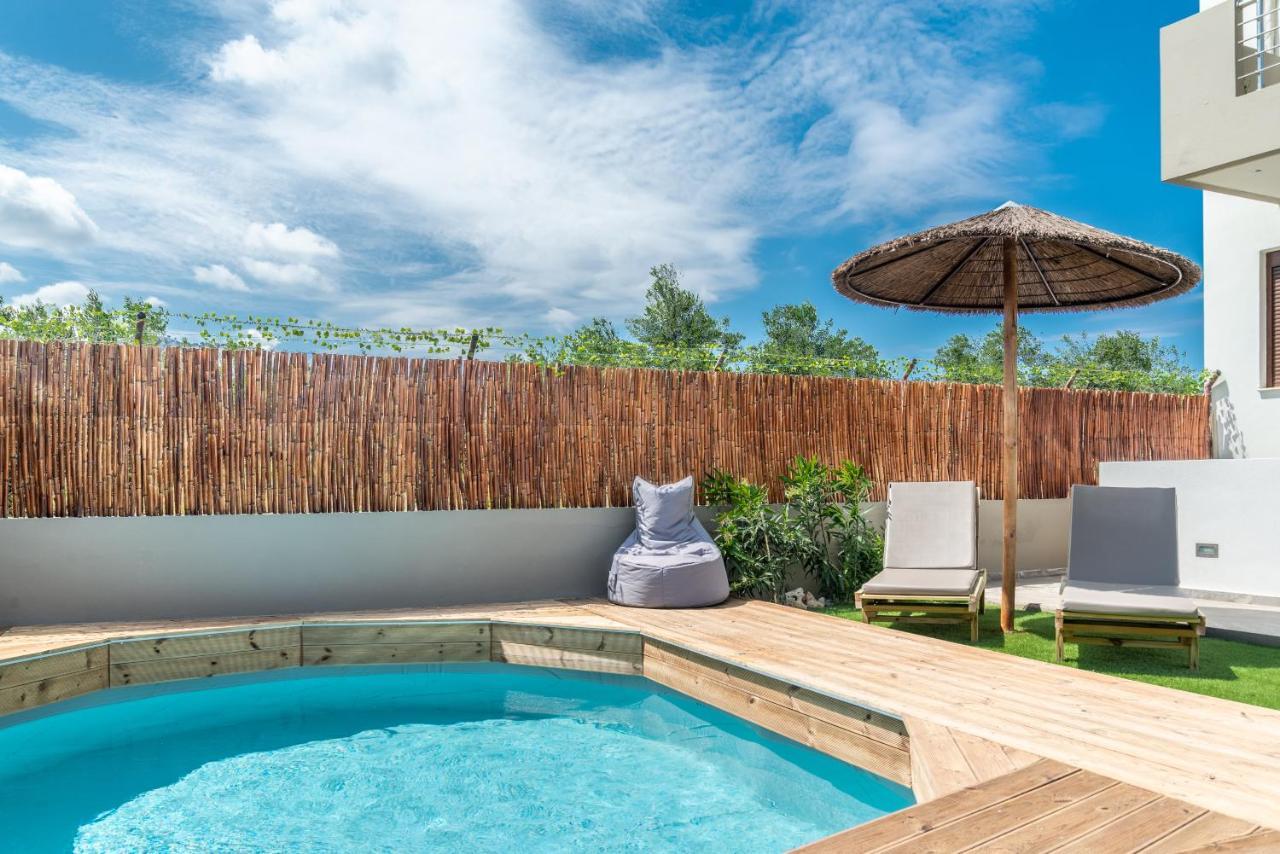 Cozy House With Pool Near Beach Gazi Ngoại thất bức ảnh