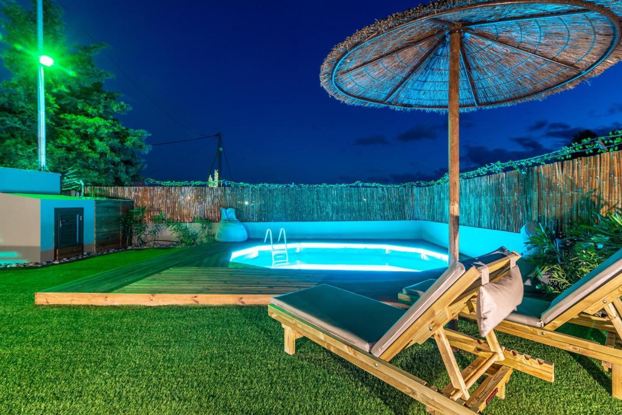 Cozy House With Pool Near Beach Gazi Ngoại thất bức ảnh