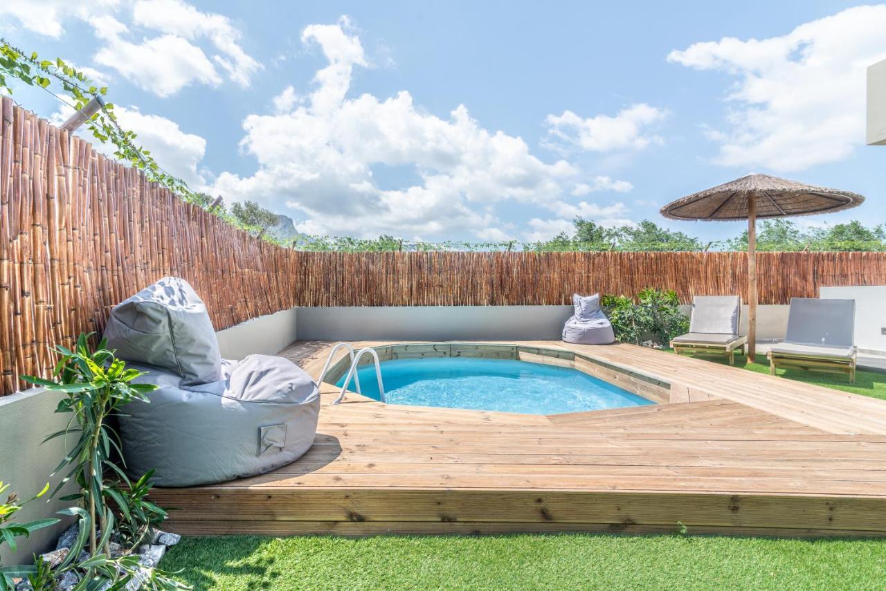 Cozy House With Pool Near Beach Gazi Ngoại thất bức ảnh